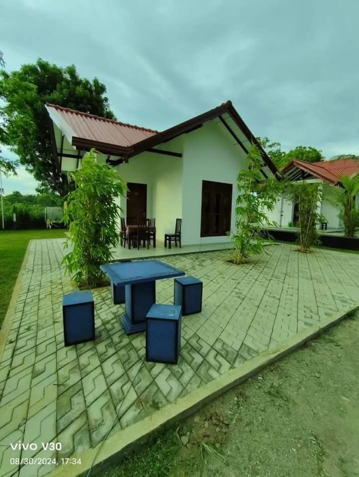 Beddegama Villa & Resort Suriyawewa Exterior photo